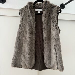 Sebby Faux Fur Vest in Brown and Gray